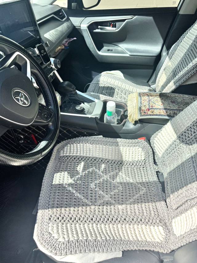 RAV 4 荣放 Model Year 2.0L CVT 四驱风尚 PLUS Version