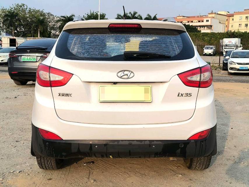 北京现代 ix 35 Model Year 2.0L 自动两驱智能型 国 IV