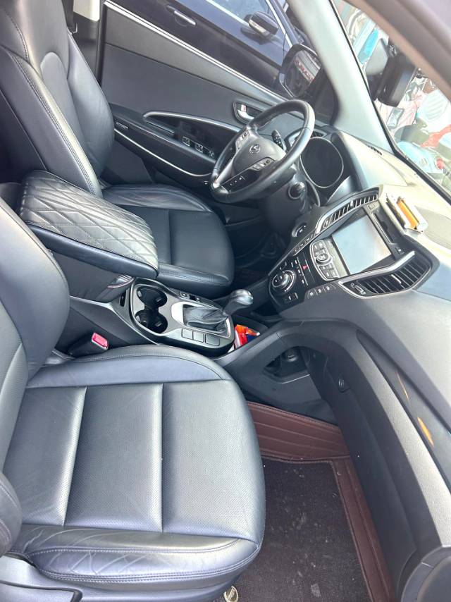 Hyundai Santa Fe 2.0T Automatic4WD 7 Seats