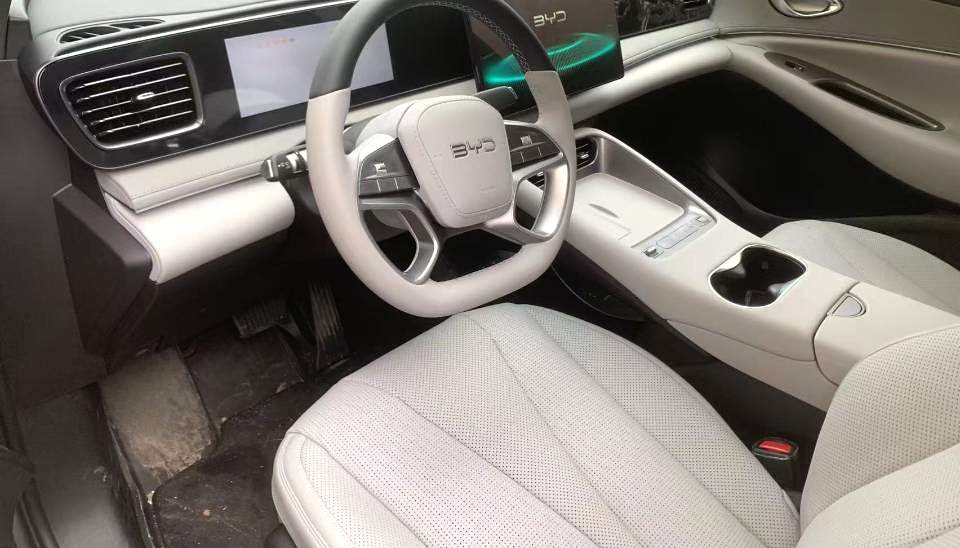 BYD 06 New Energy DM i 170 Pro