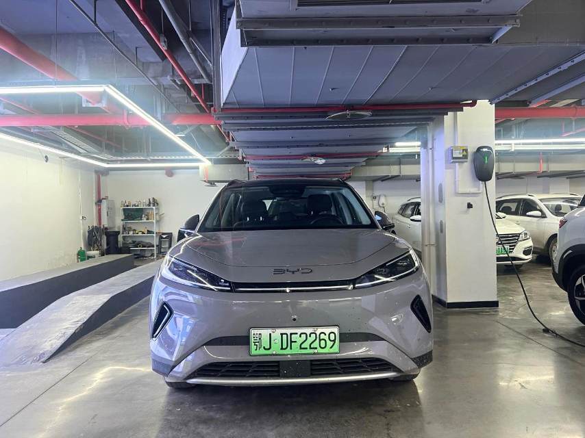 BYD 06 New Energy DM i, версия 170 Plus