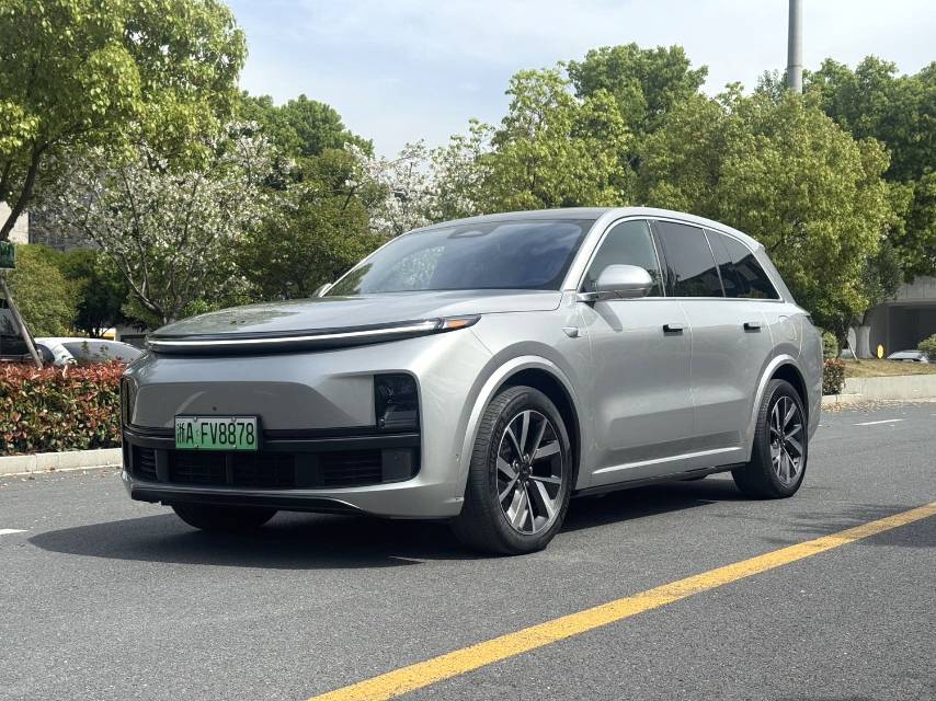Li Auto L (Liter) 8 Pro