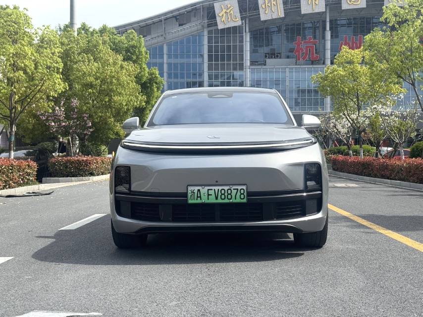 Li Auto L (Liter) 8 Pro