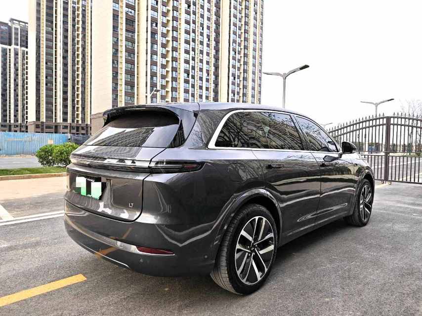 Li Auto L (Liter) 7 Ultra