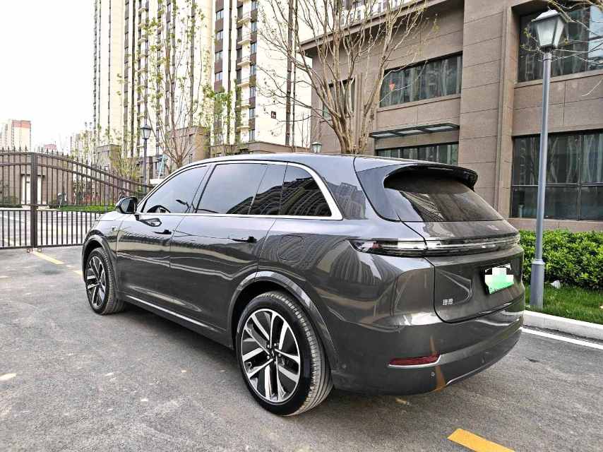 Li Auto L (Liter) 7 Ultra