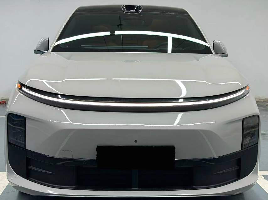 理想 L (Liter) 6 Model Year Max