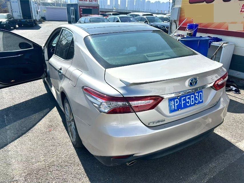 Toyota Camry Hybrid 2.5HG Luxury VI