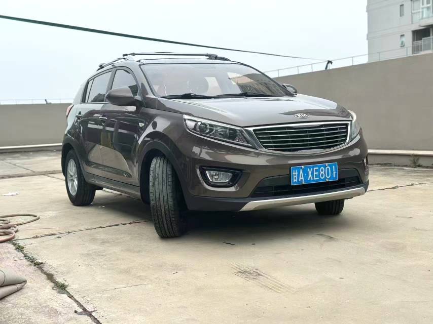 Kia Sportage 2,0 л, АКПП, передний привод, GL