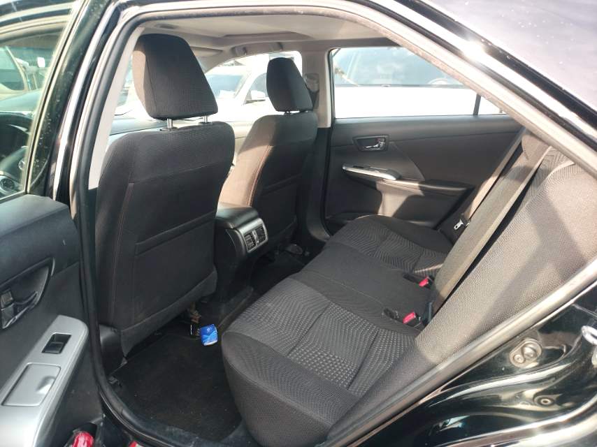 Toyota Camry 2.0S