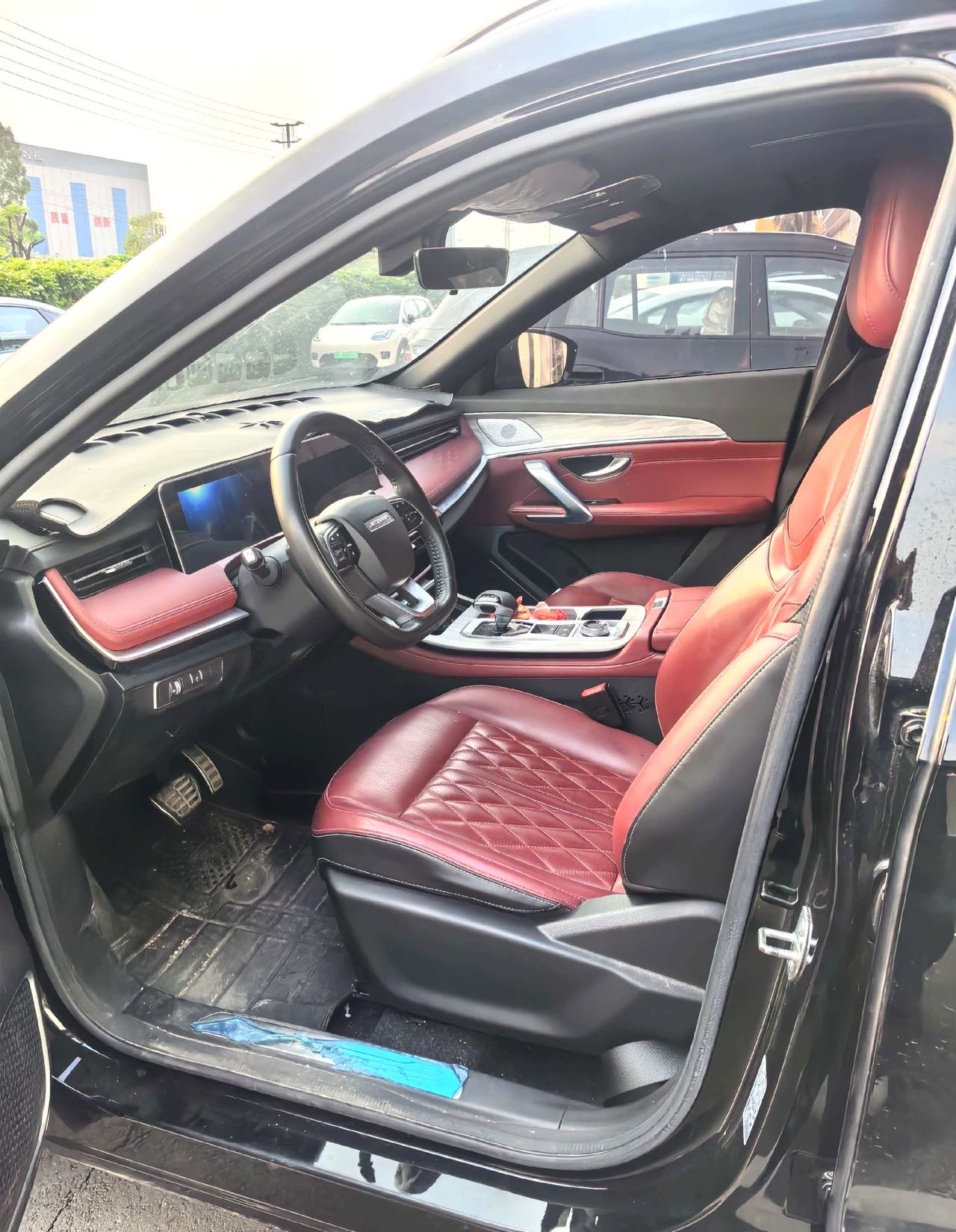 Jetour X 70 PLUS 1.5T DCT MAX 7 Seats