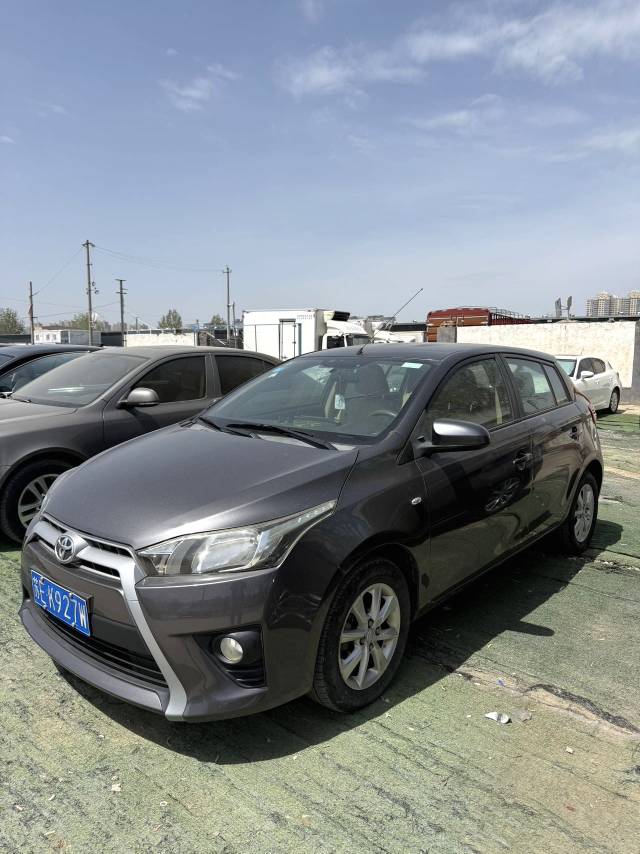 Toyota YARiS L (Liter) 1.5G Automatic