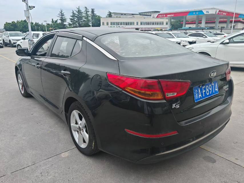 Kia K 5 2.0L Automatic GL