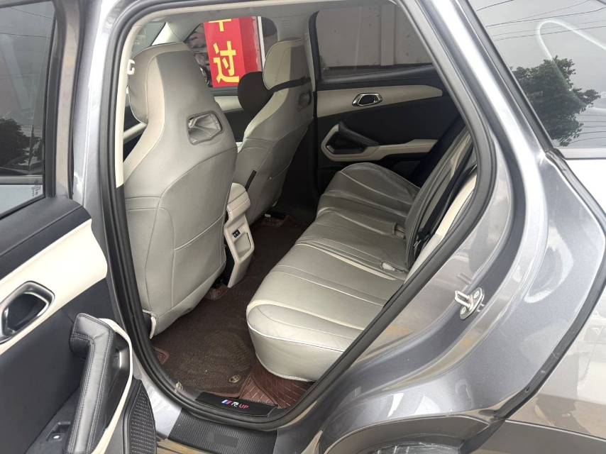 元 UP Model Year 401KM 超越型