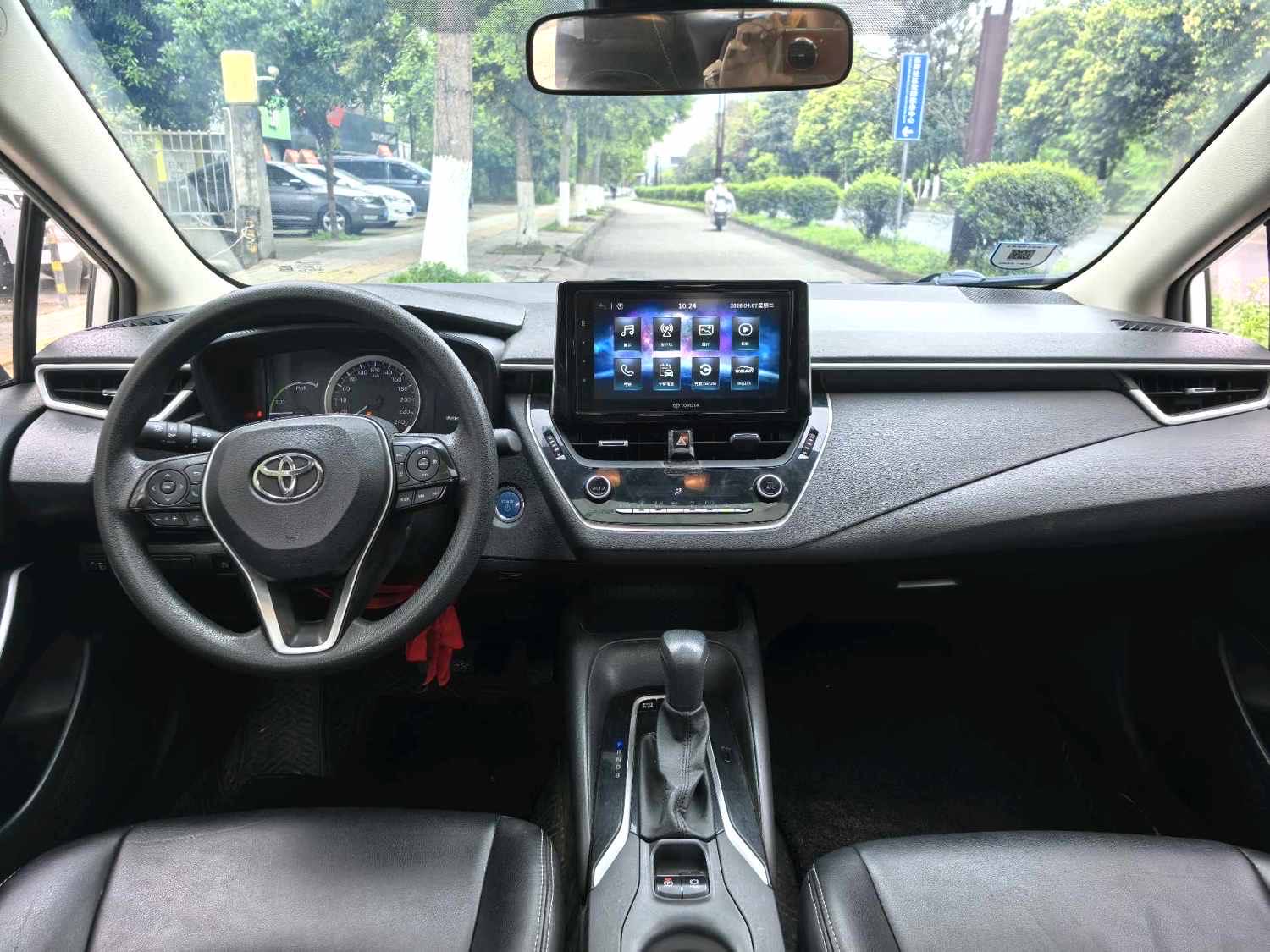 卡罗拉 Model Year 双擎 1.8L E CVT GL i 精英版
