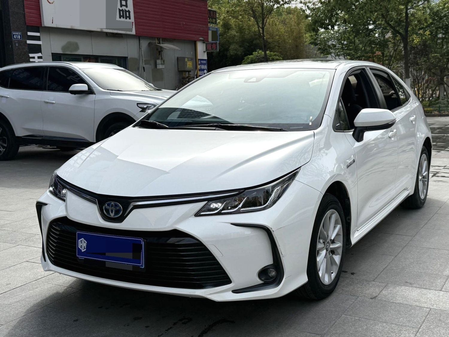 卡罗拉 Model Year 双擎 1.8L E CVT 先锋版