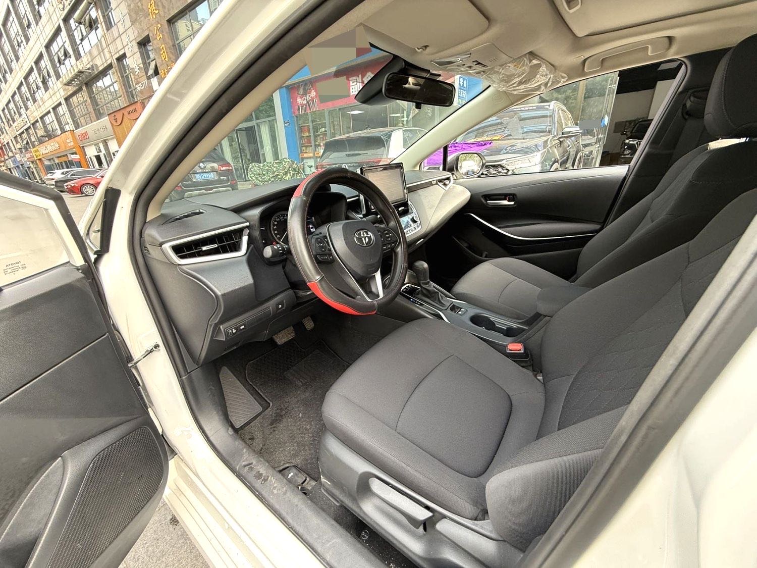 卡罗拉 Model Year 双擎 1.8L E CVT 先锋版