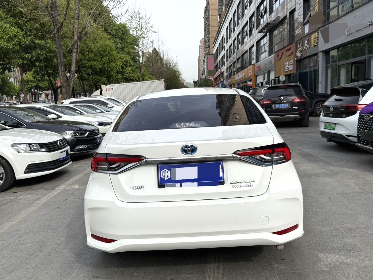 卡罗拉 Model Year 双擎 1.8L E CVT 先锋版