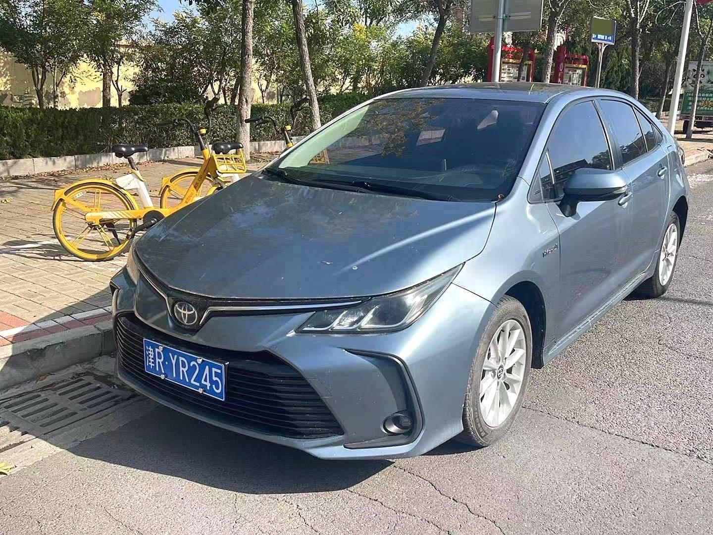 卡罗拉 Model Year 双擎 1.8L E CVT GL i 精英版