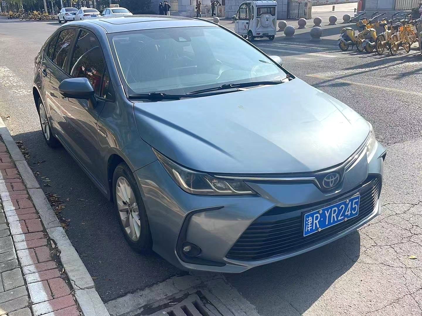 卡罗拉 Model Year 双擎 1.8L E CVT GL i 精英版