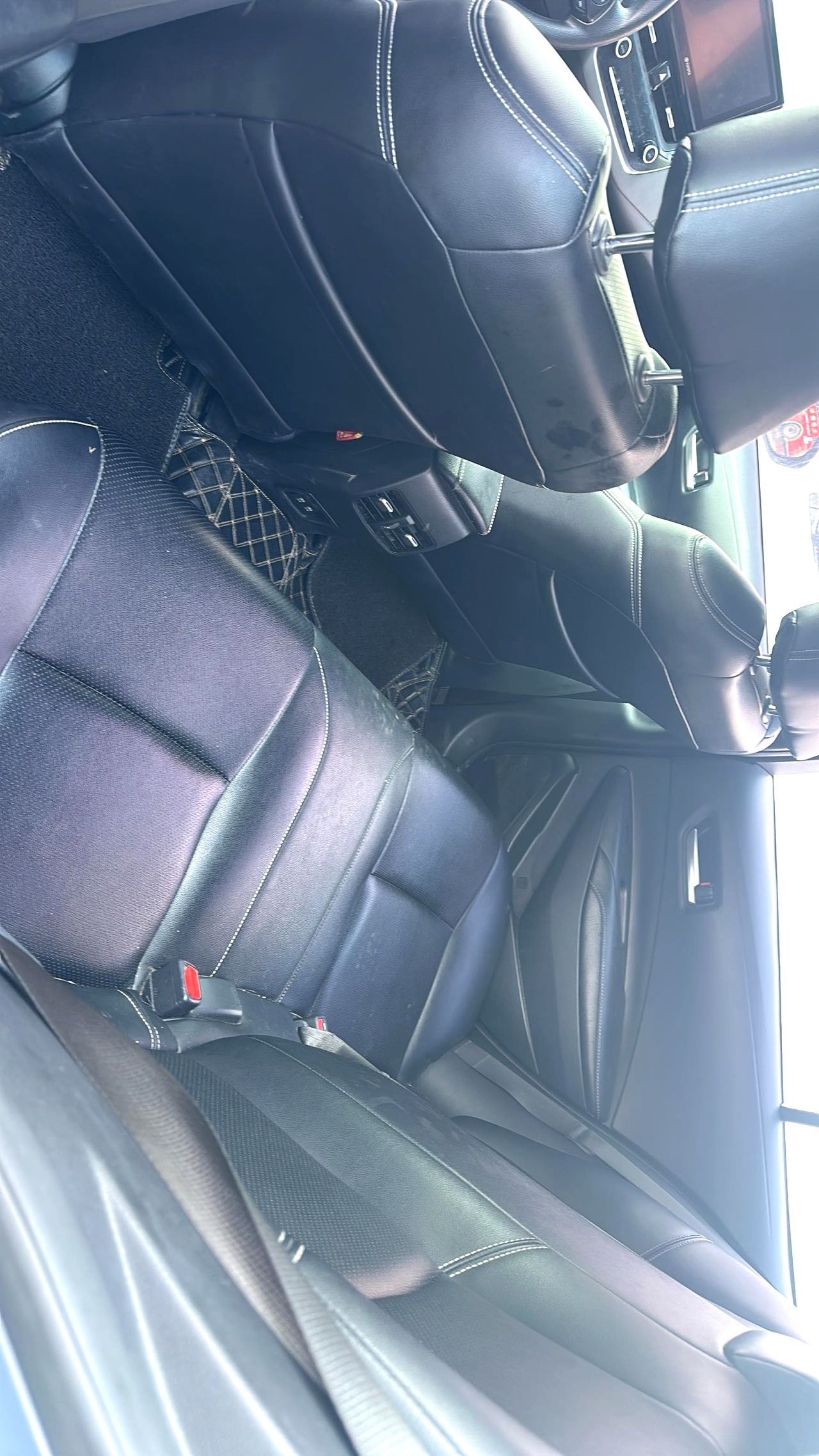 卡罗拉 Model Year 双擎 1.8L E CVT GL i 精英版