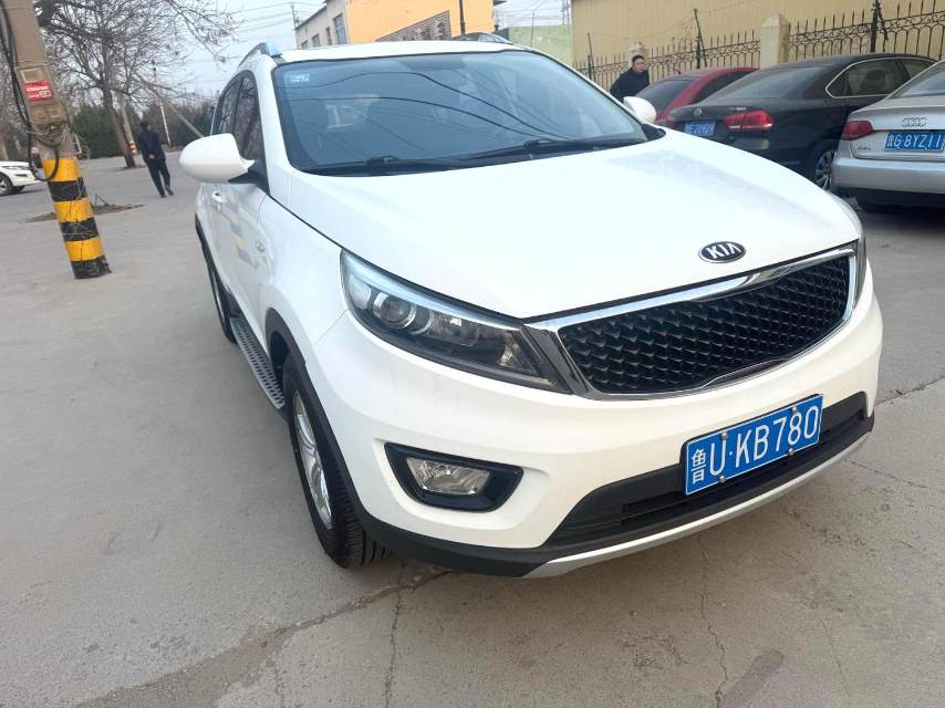 Kia Sportage 2,0 л, АКПП, передний привод, GL