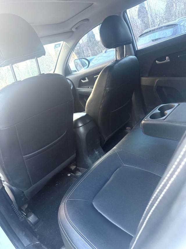 Kia Sportage 2,0 л, АКПП, передний привод, GL