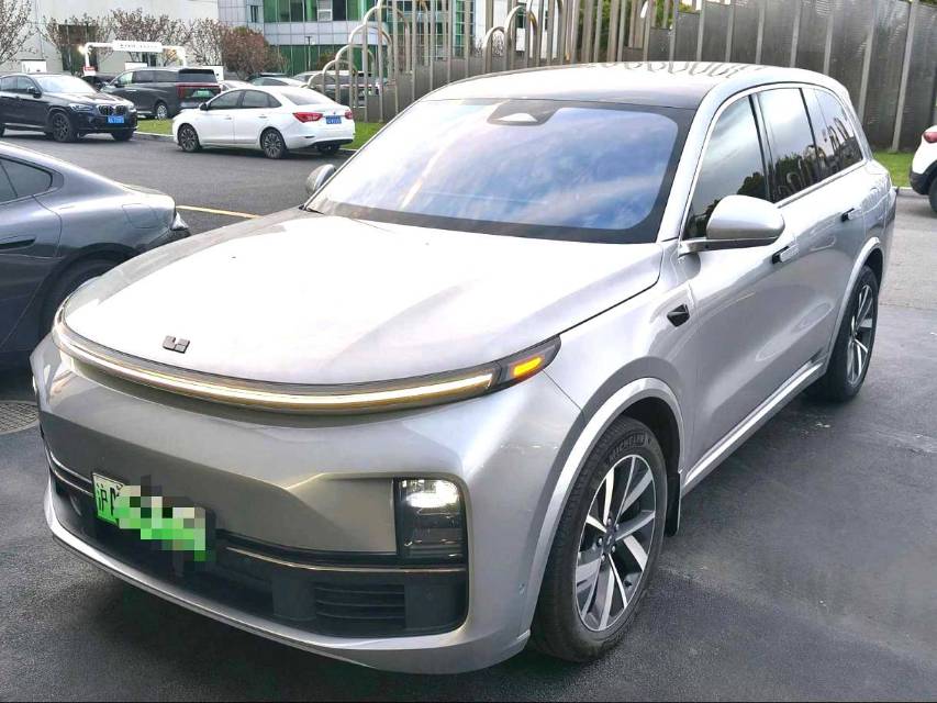 Li Auto L (Liter) 8 Pro