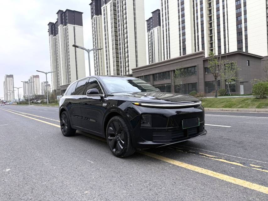Li Auto L (Liter) 6 Pro