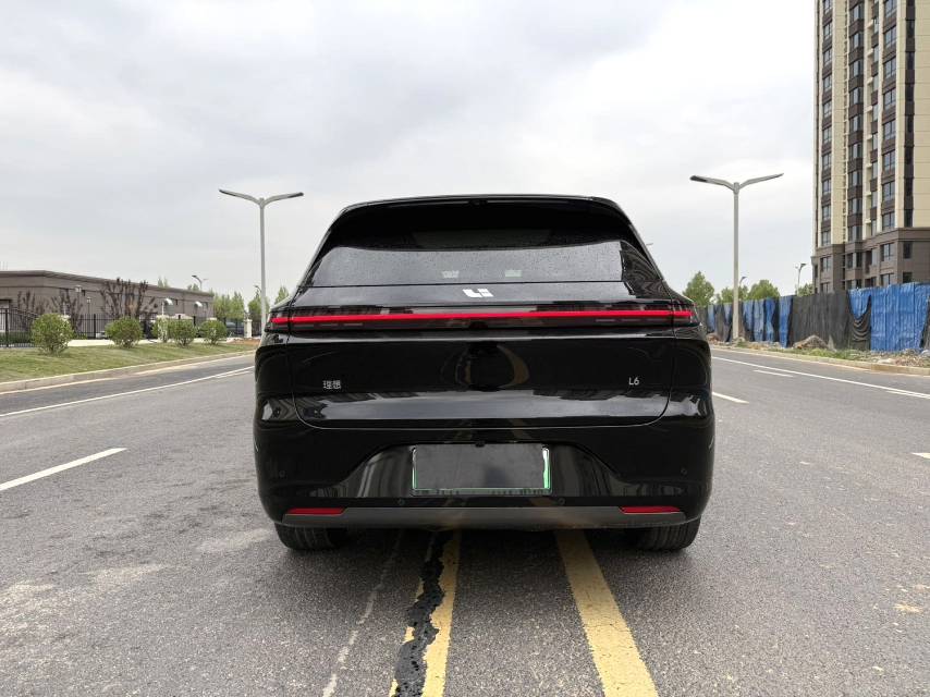 Li Auto L (Liter) 6 Pro