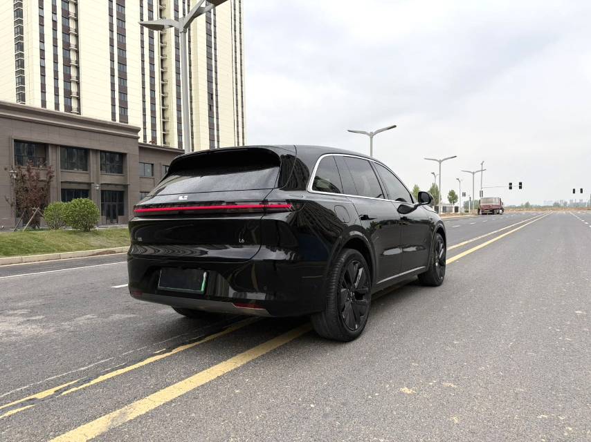 Li Auto L (Liter) 6 Pro