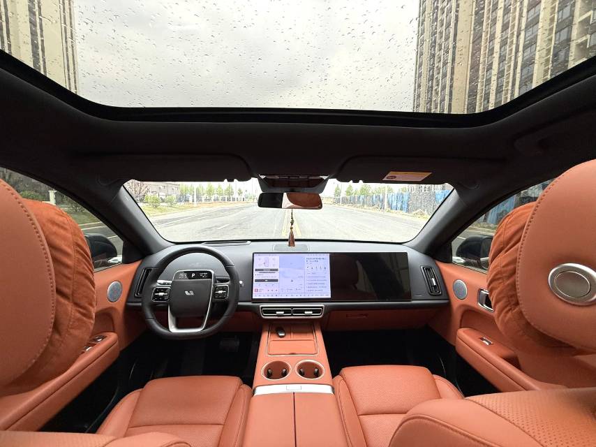 Li Auto L (Liter) 6 Pro