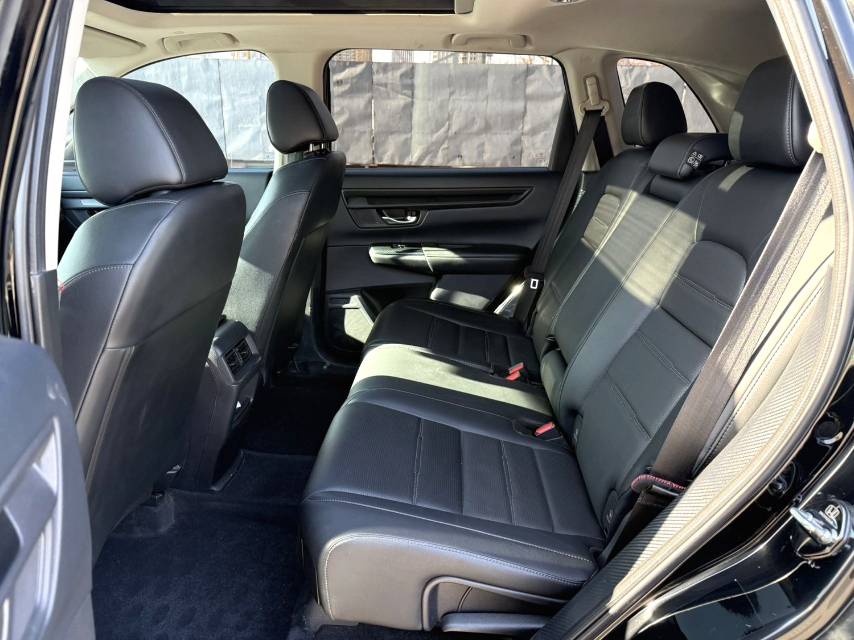 Honda CR V Model Year 240TURBO 两驱锋尚版 5 Seats