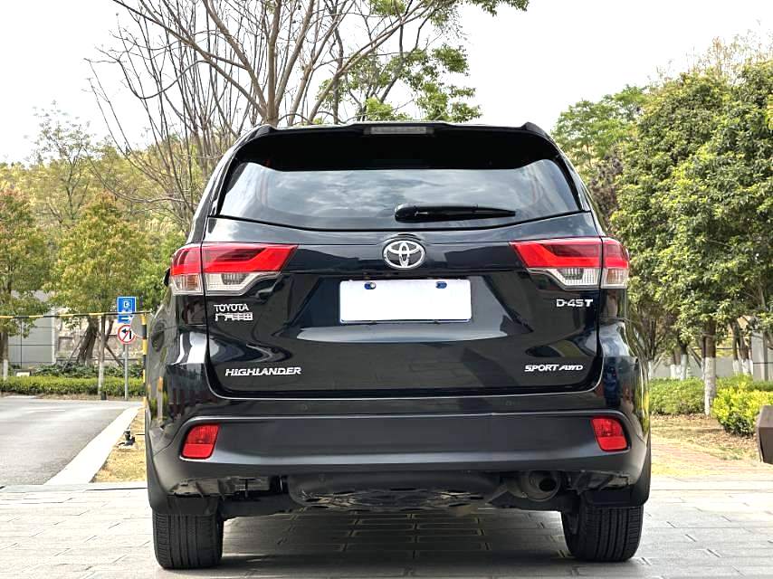 汉兰达 Model Year 2.0T 四驱尊贵版 7 Seats 国 VI