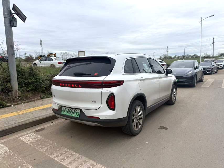 Электромобиль Skyworth 6 520