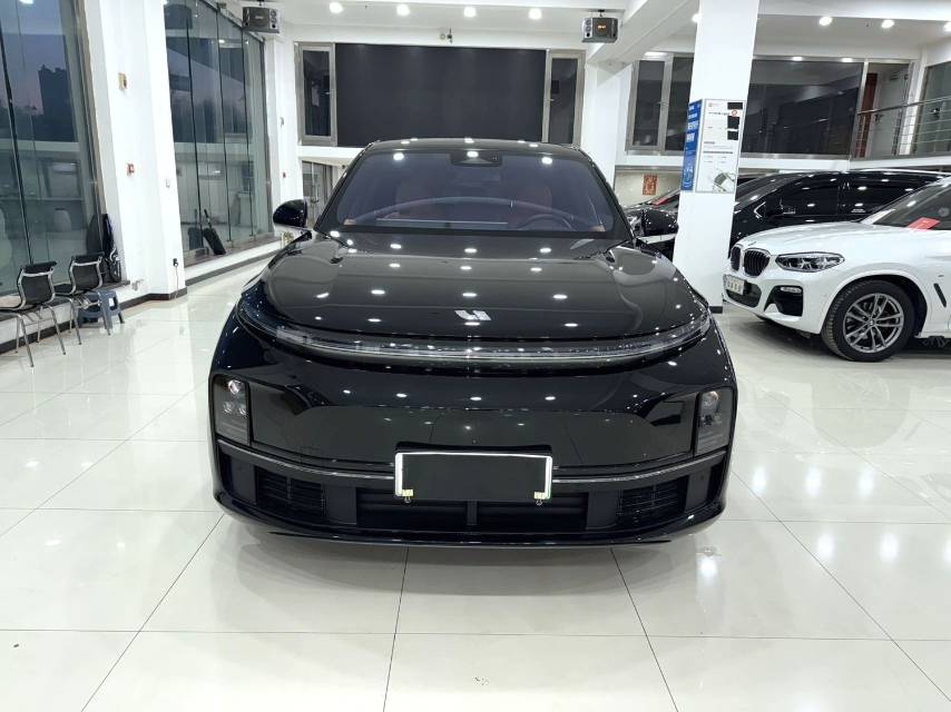 Li Auto L (Liter) 7 Pro