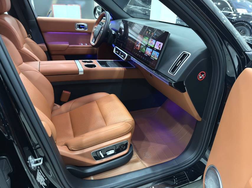 Li Auto L (Liter) 7 Pro
