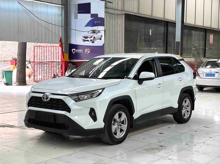 Toyota RAV 4 2.0L CVT 2WD