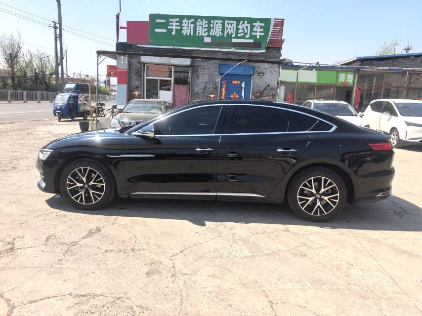 BYD e 9