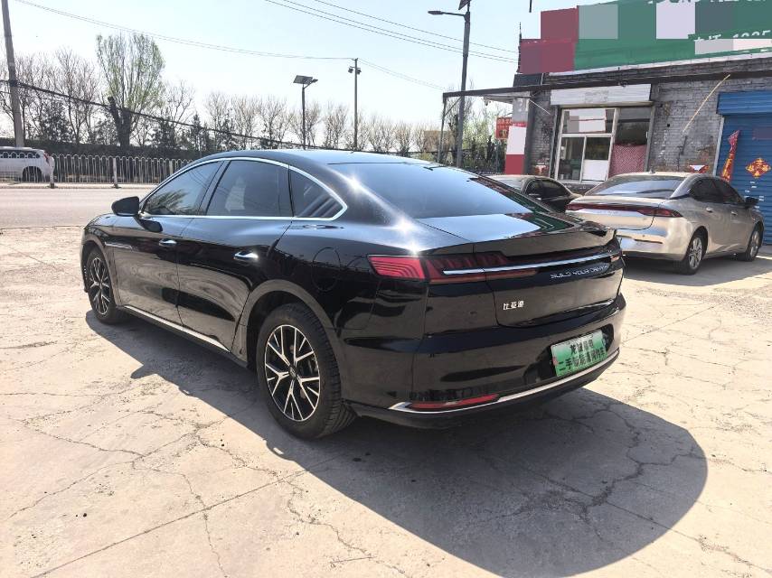 BYD e 9