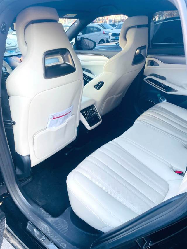 宋 L (Liter) Electric Vehicle Model Year 662km 卓越型