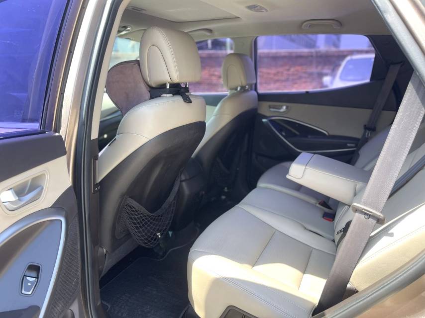 Hyundai Santa Fe 2.4L Automatic4WD