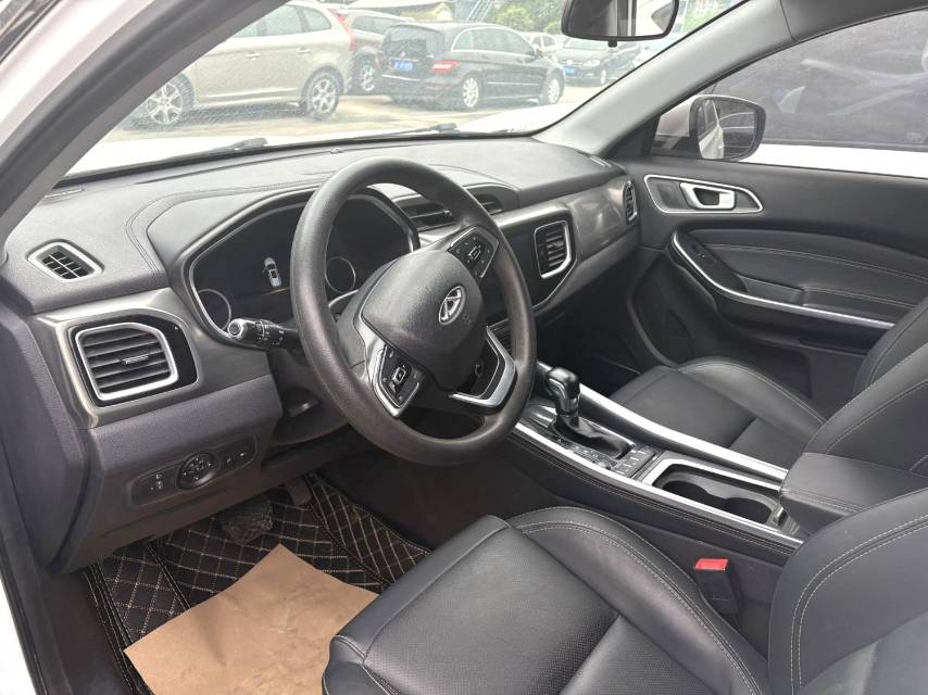 Chery 8 1.5TCI Automatic 5 Seats