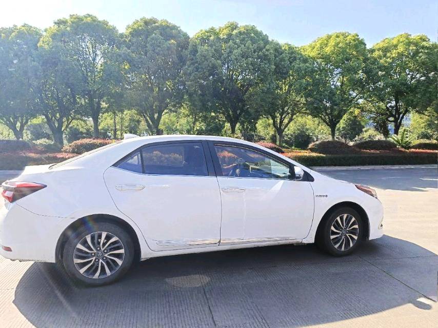 Toyota Corolla Hybrid 1.8L E CVT