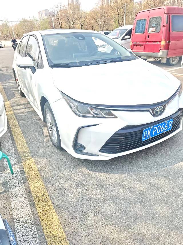 卡罗拉 Model Year 1.8L 智能电混双擎 精英版