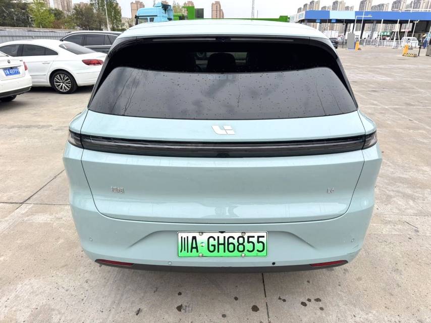 理想 L (Liter) 6 Model Year Max 智能焕新版