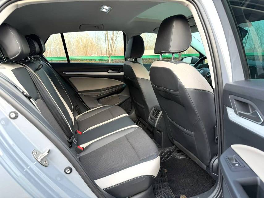 Volkswagen 280TSI DSG Pro