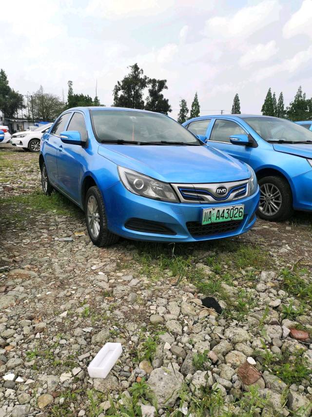 BYD e 5 450