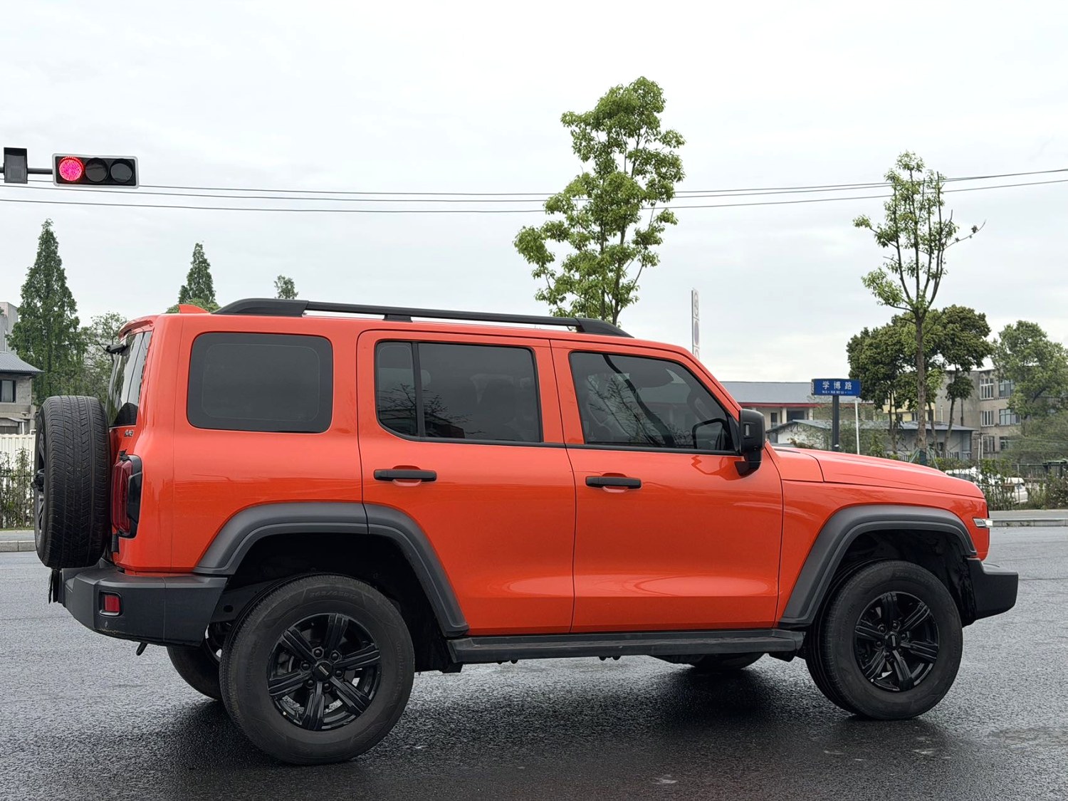 坦克 300 Model Year 越野版 2.0T 挑战者