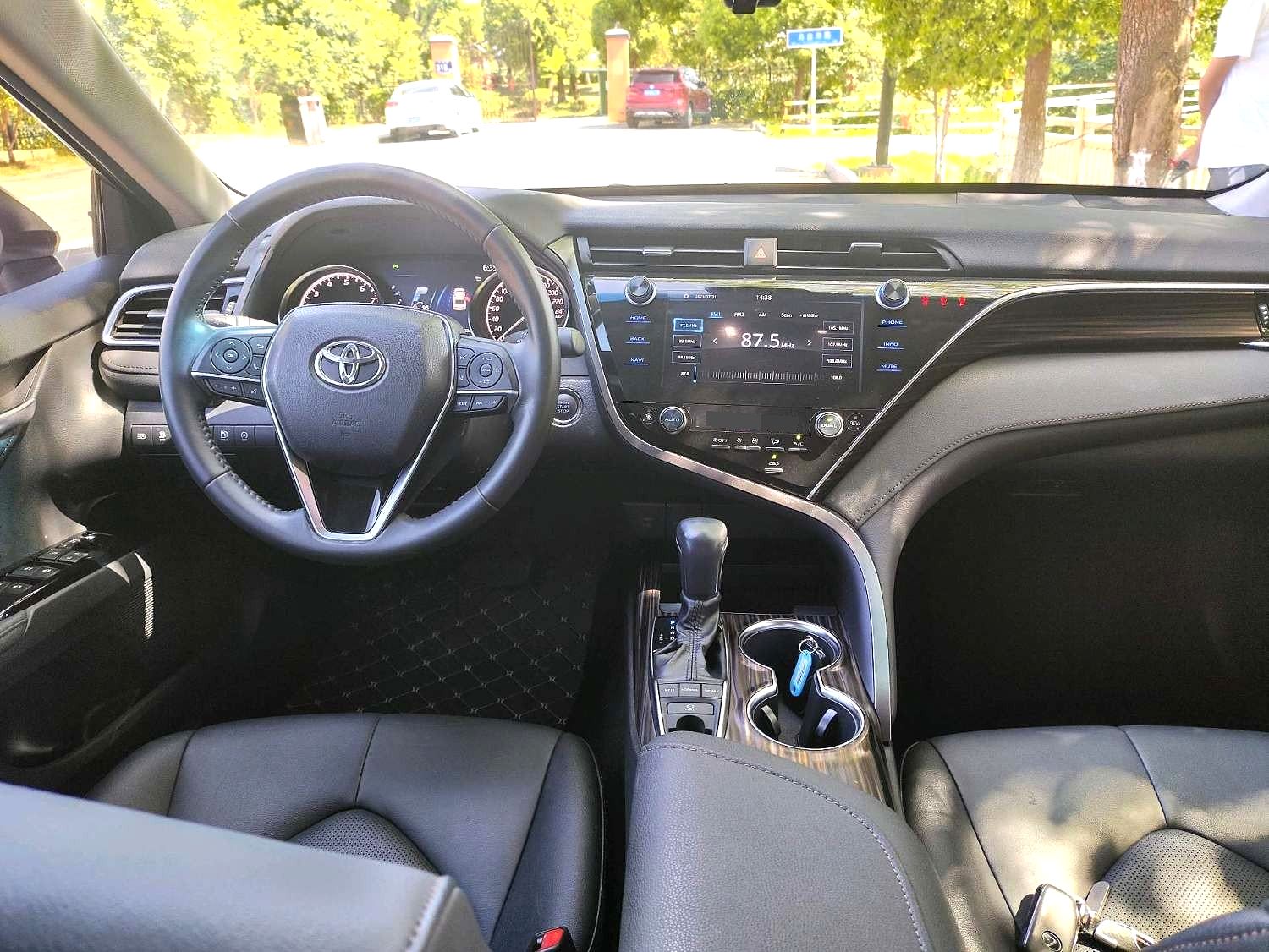 Toyota Camry Facelift 2.5G Luxury