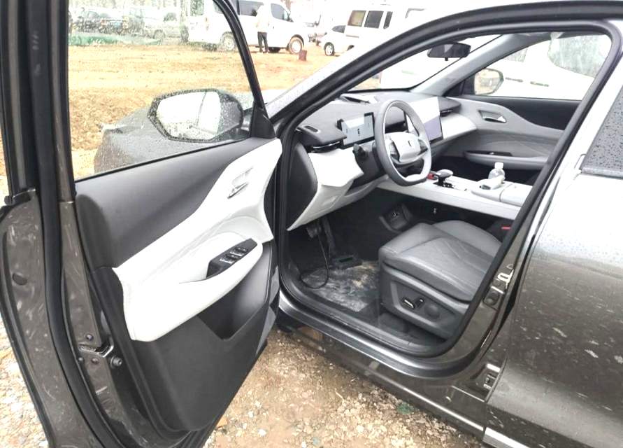 Changan UNI Z New Energy iDD 125km